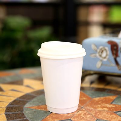 Tazas de café de papel desechables personalizadas con tapas 16 oz Pedido personalizado ahora